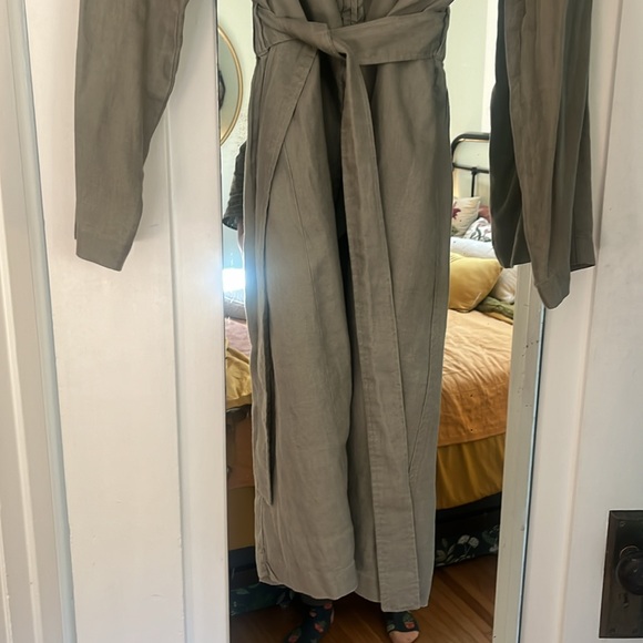 Cynthia Rowley linen trench with belt - Picture 3 of 7